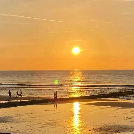 In Sint Maartenszee Near Sandy Sint Maartensvlotbrug