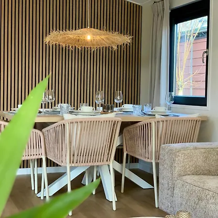 In Sint Maartenszee Near Sandy Vakantiehuis